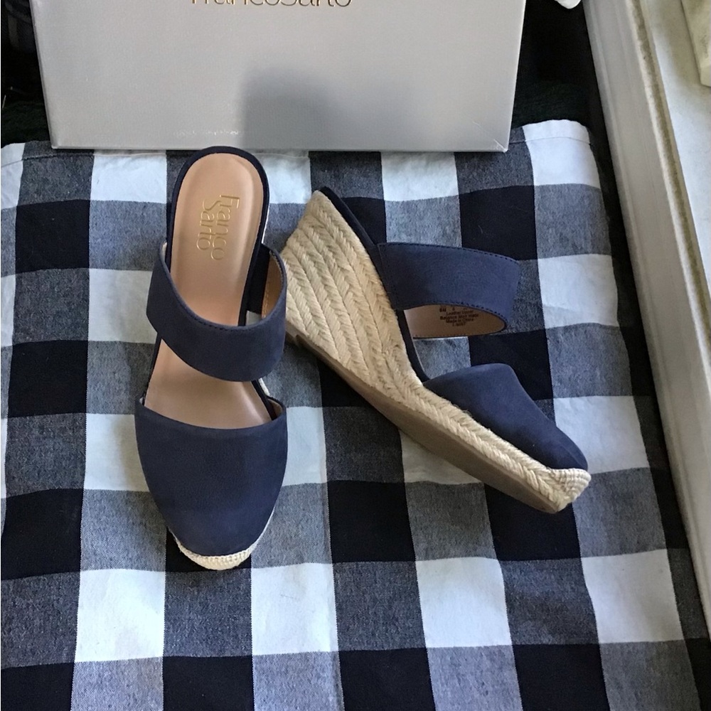 **NEW** in box, Franco Sarto L-Mint espadrille/mule 8M, beautiful Navy Suede!